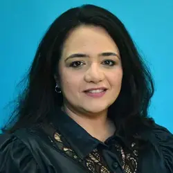 Foto da professora Luciana Pereira