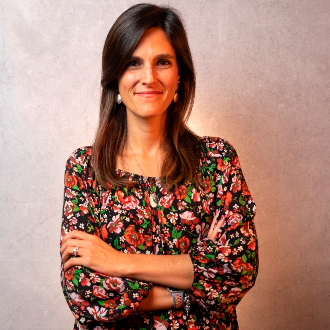 Foto da professora Fernanda Magalhães