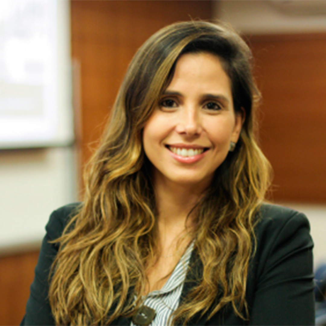 Foto da professora Jeane Rodrigues