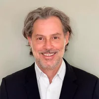 Foto do professor Marcos Caiado