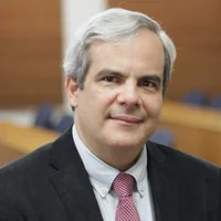 Foto do professor Marcos Lopez Rego